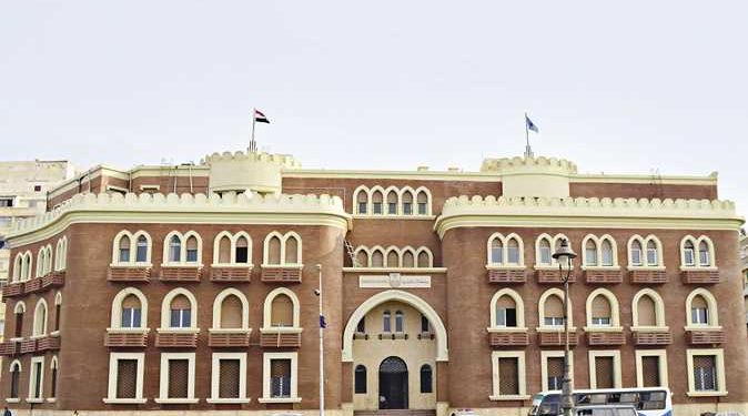 مصاريف كلية التجارة جامعة الإسكندرية.. تعرف على الأقسام وشروط القبول