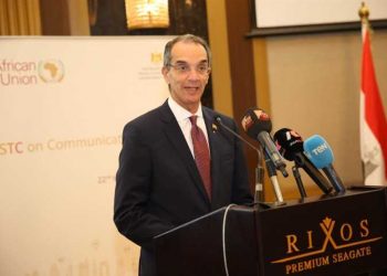وزير الاتصالات: جامعة مصر للمعلوماتية أهلية وليست فرع أجنبي لهذا السبب