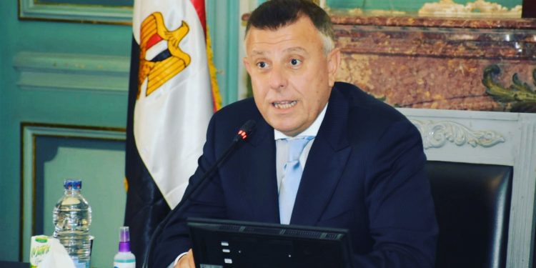 جامعة عين شمس تقدم 28 منحة دراسية بتكلفة 2 مليون جنيه لطلاب مدارس المتفوقين