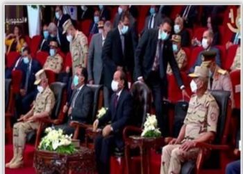 «السيسي» عن الوجبات المدرسية: ثمن الواحدة من 5 إلى 7 جنيهات