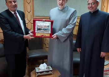 وكيل الأزهر يستقبل عميد المعاهد الأزهرية بفلسطين لبحثِ سبلِ التعاون المشترك