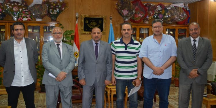 نائب رئيس جامعة الأزهر يلتقي بنائبي مجلس النواب بأسيوط وعضو مجلس حكماء المسلمين لبحث التعاون المشترك