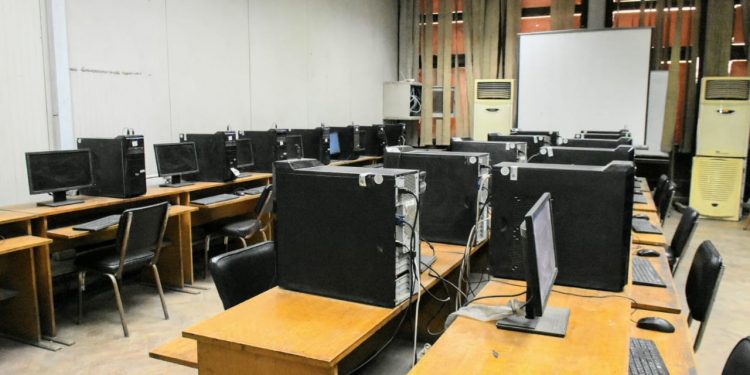 معامل تنسيق جامعة القاهرة: 320 جهاز مزود بالإنترنت لتسجيل رغبات طلاب الثانوية العامة