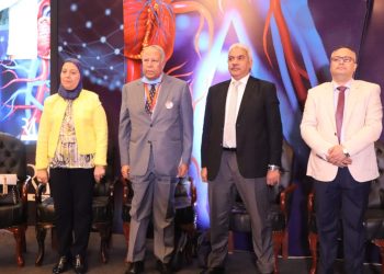 صديق يفتتح المؤتمر الدولي السادس لأقسام الأوعية الدموية بطب الأزهر بمشاركة 30 خبيرًا أجنبيًّا