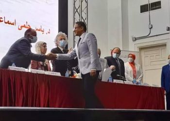 نقابة أطباء مصر تكرم الدكتور ياسر حلمي "طبيبًا مثاليًّا" على مستوى الجمهورية