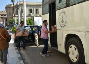 انطلاق قافلة شاملة من جامعة القاهرة لمدينة الصف بالجيزة