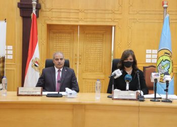 وزيرة الهجرة تشيد بجهود الأزهر الشريف محلياً ودوليًّا