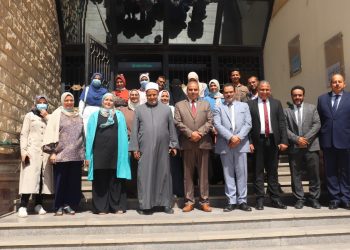 رئيس جامعة الأزهر يتابع لجان اختبارات القدرات بكلية التمريض