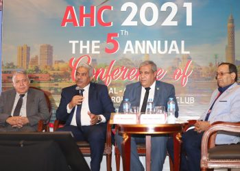 نائب رئيس جامعة الأزهر يفتتح مؤتمر نادي الأزهر الدولي للجهاز الهضمي بمشاركة 28 خبيرًا أجنبيًّا