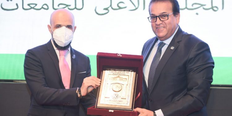 جامعة مصر للعلوم والتكنولوجيا تستضيف مجلس الجامعات الخاصة والأهلية