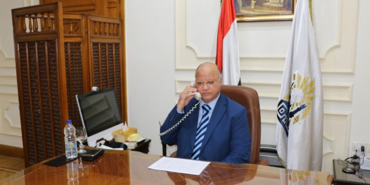 نتيجة الثانوية العامة 2021.. محافظ القاهرة يهنئ الأوائل هاتفيا
