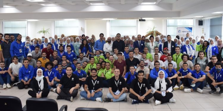 طلاب هندسة حلوان يشاركون في مهرجان IEEE Helwan SB للتكنولوجيا والابتكار