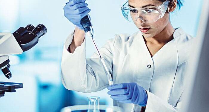 تنسيق الجامعات 2021.. كل ما تريد معرفته عن برنامج التكنولوجيا الحيوية الجزيئية البيوتكنولوجى بعلوم حلوان