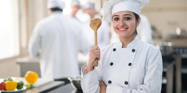 تنسيق الجامعات 2021.. السياحة والفنادق بجامعة حلوان تعلن برنامج التعليم التبادلي «أمريكانا»