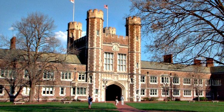 منح الجامعات 2021.. جامعة واشنطن تقدم منحا دراسية لطلاب البكالوريوس والدراسات العليا