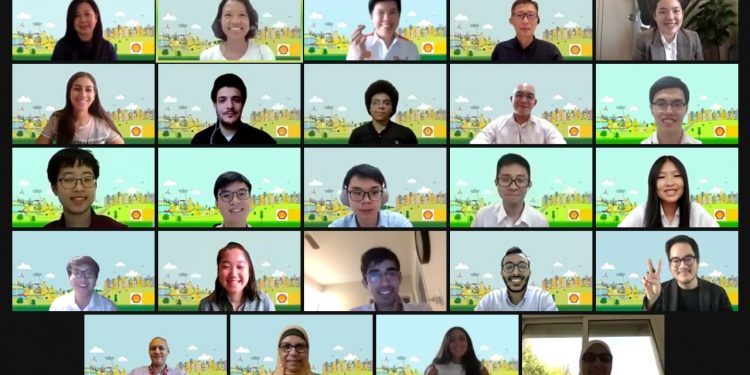 فريق الجامعة الأمريكية بالقاهرة يفوز بالمركز الثاني عالمياً