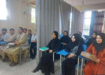 بالصور.. طالبان تفرض قواعد صارمة على الطالبات مع إعادة فتح الجامعات الأفغانية