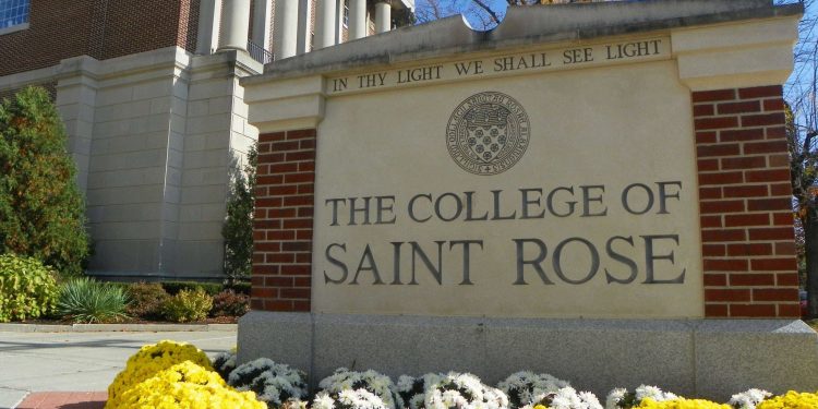 منح الجامعات 2021.. كلية سانت روز الأمريكية تقدم منحة لطلاب البكالوريوس
