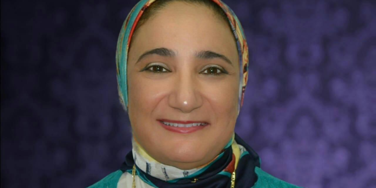 دكتورة منى عبد اللطيف القائم بأعمال مدير مدينة الأبحاث العلمية والتطبيقات التكنولوجية