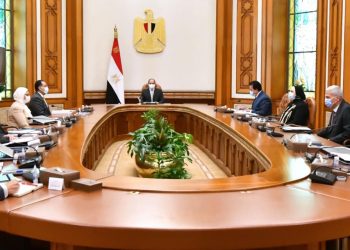 "السيسي" يوجه باتباع أعلى درجات التدقيق في منظومة التطعيمات للطلاب ضد كورونا