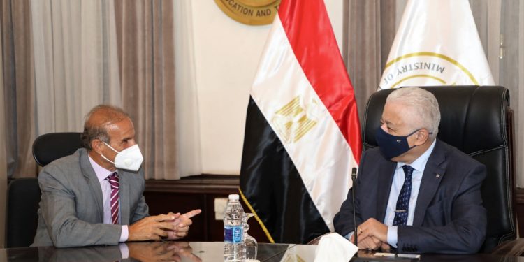 "التعليم" توقع بروتوكول تعاون مع شركة "MCV" لإطلاق مدرسة جديدة للتكنولوجيا التطبيقية