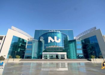 بحضور المستشار عدلى منصور..جامعة النيل تحتفل بتخريج دفعة جديدة من طلبة البكالوريوس والماجستير