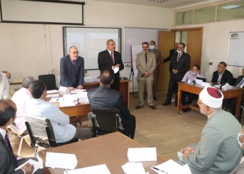 رئيس جامعة الأزهر يتفقد دورات الساعات المعتمدة للقيادات الأكاديمية وأعضاء هيئة التدريس