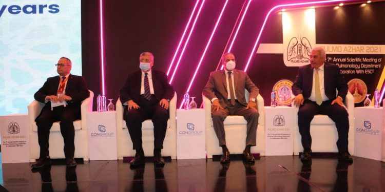 رئيس جامعة الأزهر ومستشار رئيس الجمهورية يفتتحان المؤتمر السابع للأمراض الصدرية