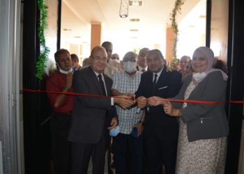 نائب رئيس جامعة الأزهر يفتتح اللجنة الطبية لأعضاء هيئة التدريس والصيدلية التابعة لها