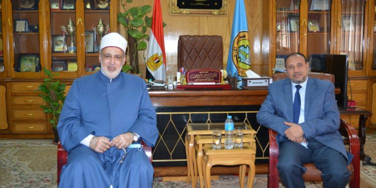 نائب رئيس جامعة الأزهر بأسيوط يستقبل وكيل الأزهر