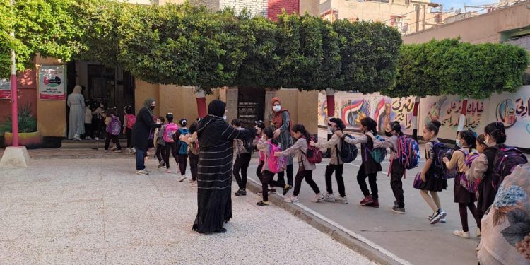 مصرع تلميذ أسفل عجلات قطار بالدقهلية