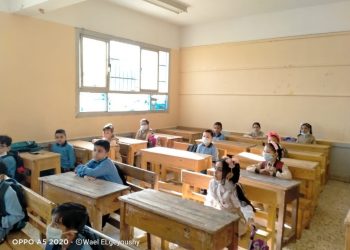 شوقي يلتقى خبراء التربية للاستفادة من خبراتهم في تطوير التعليم