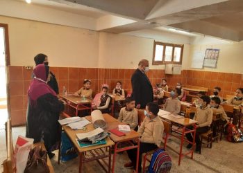 العام الدراسي الجديد.. كاميرات مراقبة بالمدارس وحظر دخول السيارات للفناء