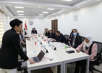 عبد الغفار: نبحث مشاركة طلاب الجامعات في مبادرة "حياة كريمة"