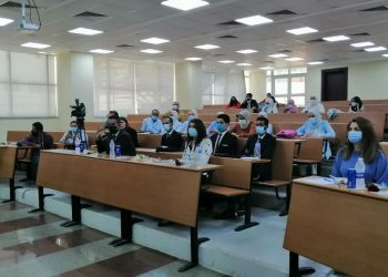 الجامعة المصرية الصينية: تطبيق نظام التعليم الهجين مع الالتزام بكافة الاجراءات الاحترازية