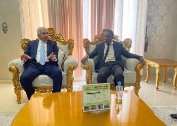 مستشار الرئيس التشادي يستقبل نائب رئيس جامعة الأزهر ويناقش الاستعداد لافتتاح كلية للطب بجامعة الملك فيصل