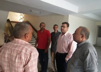 مدير عام المدن الجامعية يتابع إجراءات تسكين الطلاب بجامعة الأزهر بأسيوط