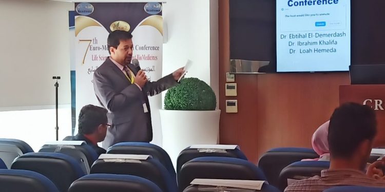 خبراء: استخدام الأغذية الغنية بالمواد النشطة حيويا يساعد في مقاومة فيروس كورونا