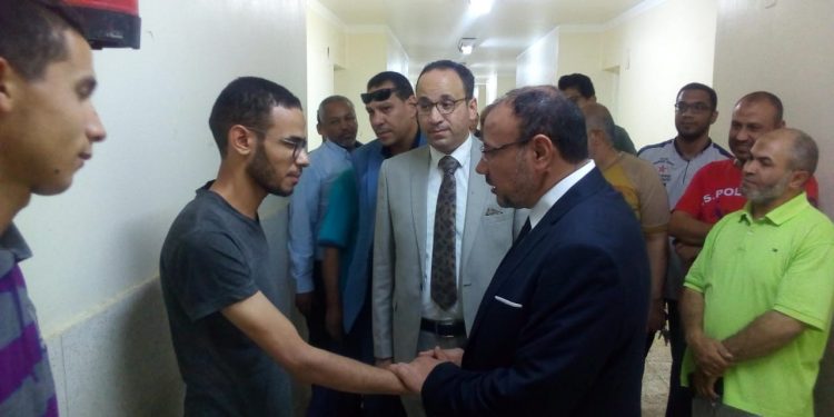 نائب رئيس جامعة الأزهر يقوم بزيارة مفاجئة للمدينة الجامعية للبنين بأسيوط