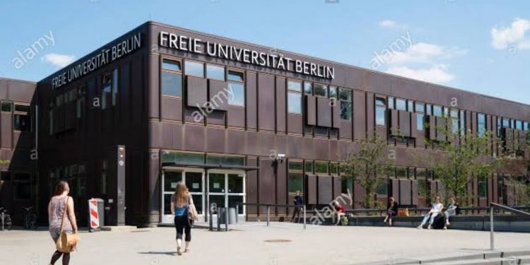 كلية Illinois College تعلن عن منح بكالوريوس لعام 2022