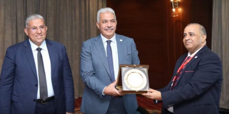 صديق يفتتح المؤتمر الدولي الثالث عشر لقسم العظام بطب الأزهر بدمياط