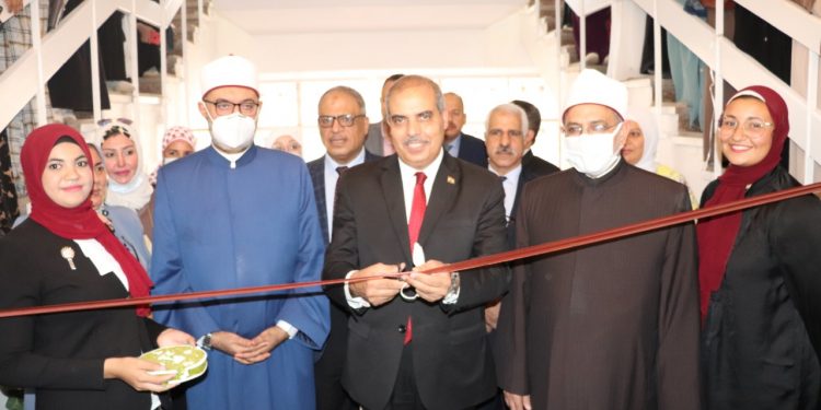 رئيس جامعة الأزهر يفتتح معرض الكتاب الثاني بالتعاون مع مجمع البحوث الإسلامية
