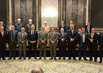 مجلس جامعة الأزهر يحث منسوبي الجامعة على التسجيل وسرعة الحصول على تطعيم كورونا