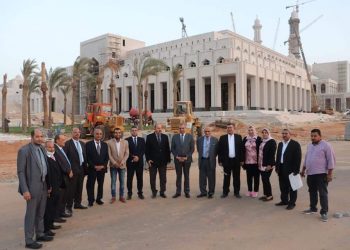 بالصور رئيس جامعة الأزهر يتفقد عددًا من المشروعات القومية بالعاصمة الإدارية الجديدة