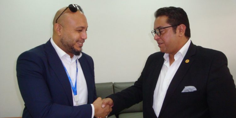 مدير معهد إعداد القادة يعرب عن فخره واعتزازه بشباب الجامعات لما قدموه خلال برنامج القائد المبدع