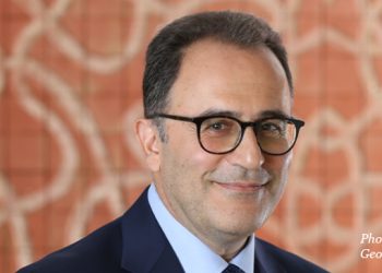 د احمد دلال رئيس الجامعة الامريكية الجديد