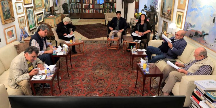 لجنة التحكيم بمسابقة فاروق حسنى تفرز الأعمال المرشحة