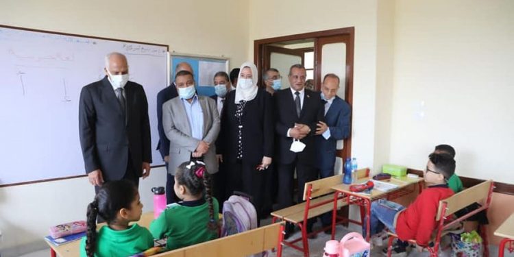 محافظ الجيزة: العام الدراسى الحالى شهد افتتاح 71 مدرسة جديدة