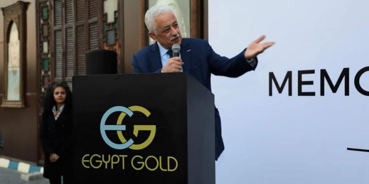 إجراء عاجل.. أول رد من التعليم حول مصور امتحان الفيزياء داخل سيارته