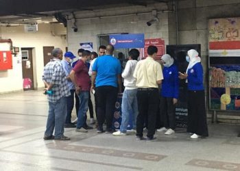 الصحة: تطعيم 6500 مواطن بمراكز تلقي اللقاحات بمحطات المترو والقطارات